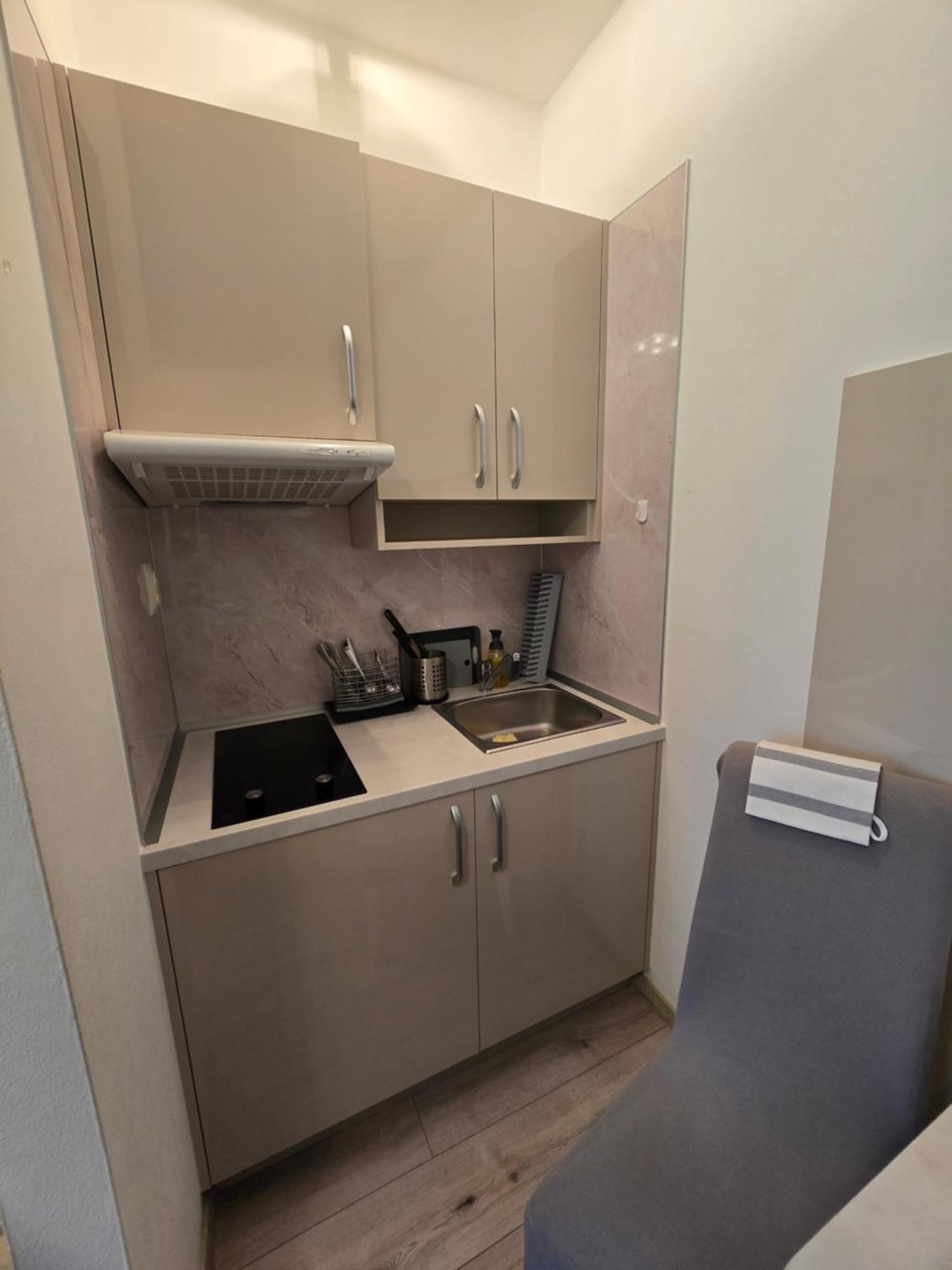Apartman Elizabeth Bešeňová Exterior foto